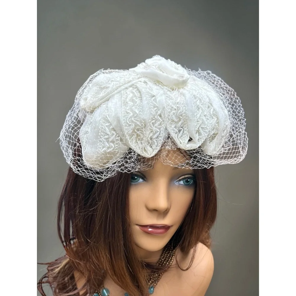 Vintage White Bridal Pillbox Hat with Birdcage Veil Rose Detail - Picture 2 of 11